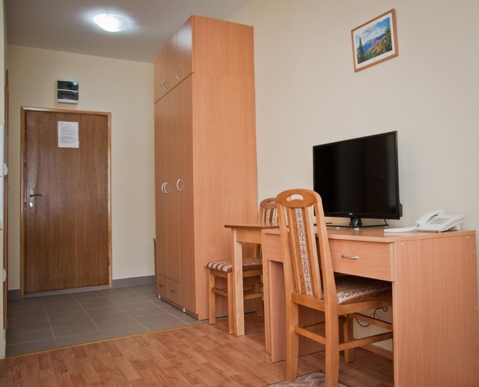 Garni Hotel Alma Pirot Rum bild