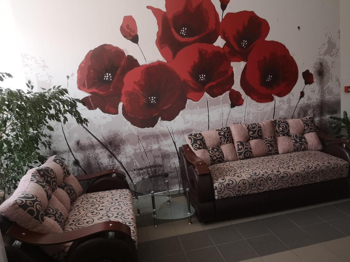 Garni Hotel Alma Pirot Exteriör bild
